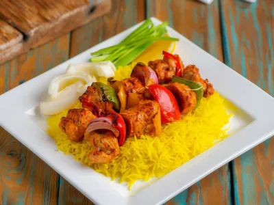 Shish taouk w rice and grilled veg.