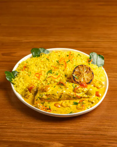 GRILL SALMON WITH RICE AND LEMON GRASS